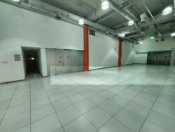 Auto World (D12), Warehouse #591797171